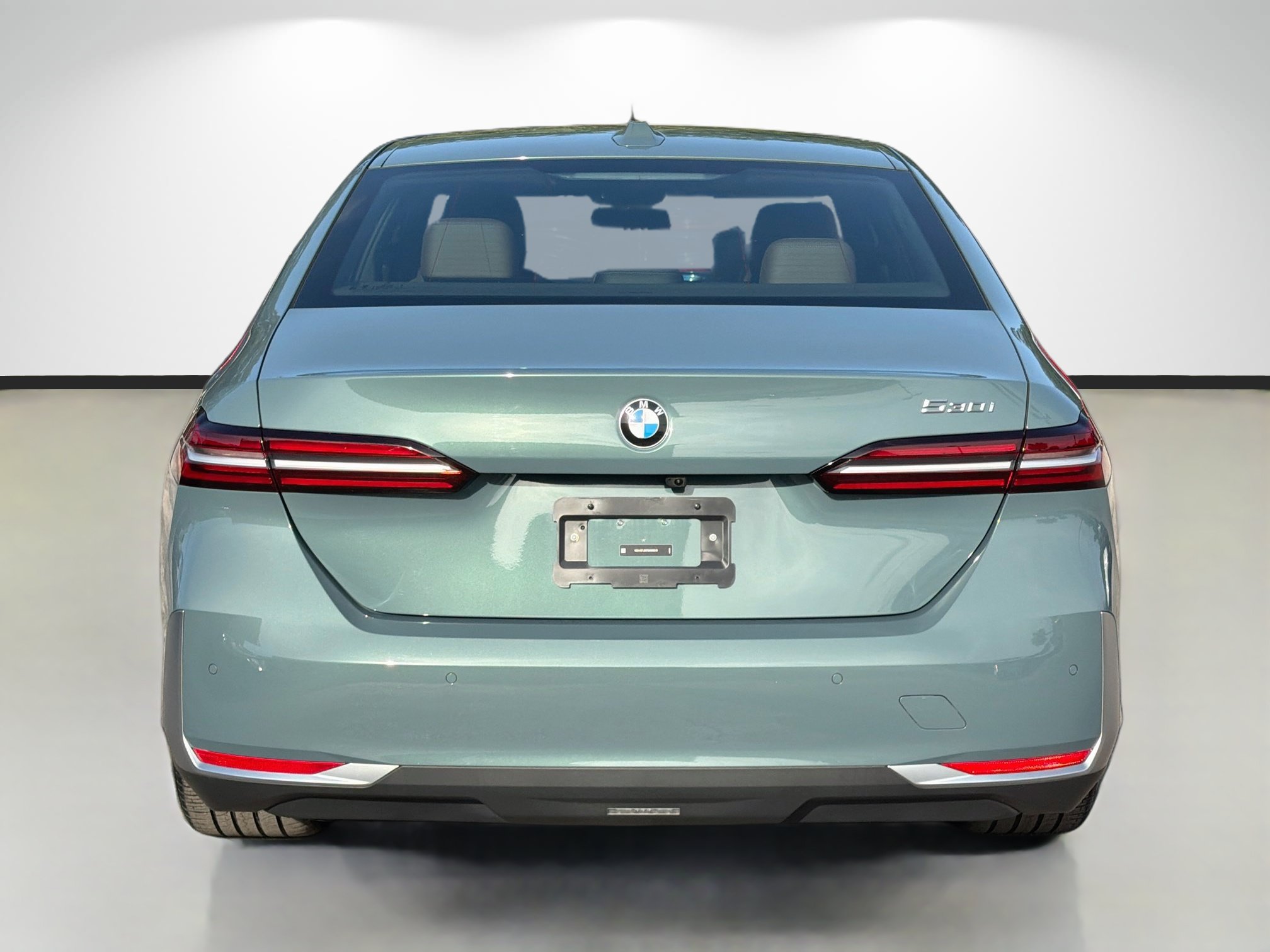 Used 2026 BMW 530i RWD image 4