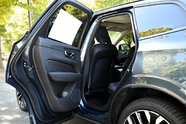 New 2027 Volvo XC60 B5 Ultra AWD/4WD image 16
