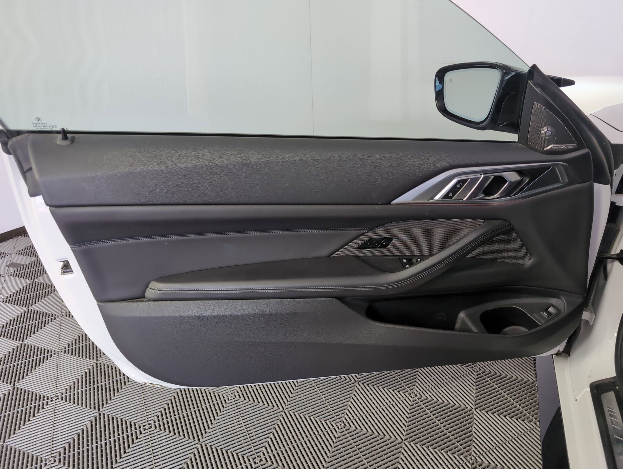 Used 2024 BMW M4 Competition w/ M Carbon Exterior Package image 19