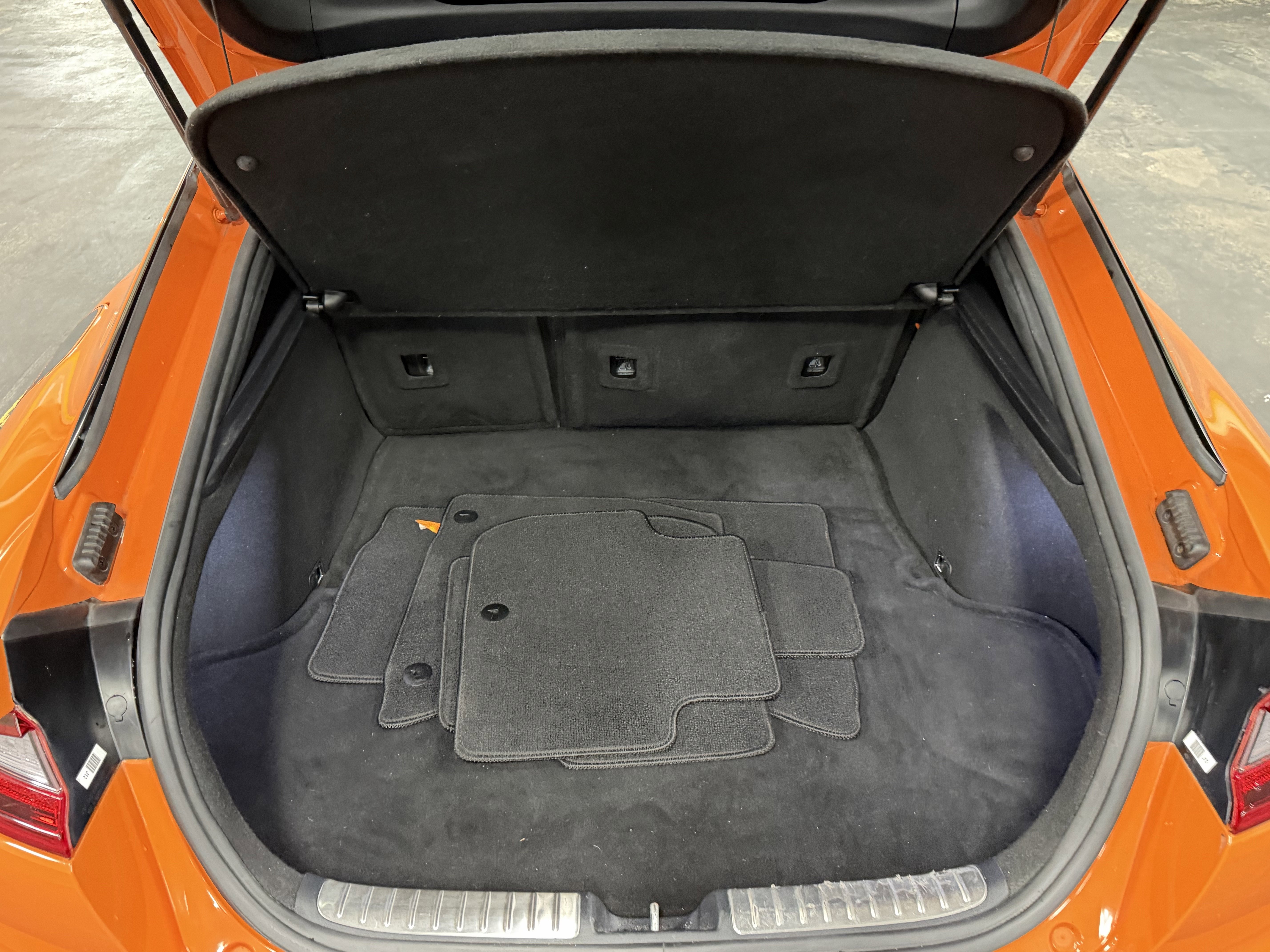 Used 2019 Kia Stinger GTS RWD image 32