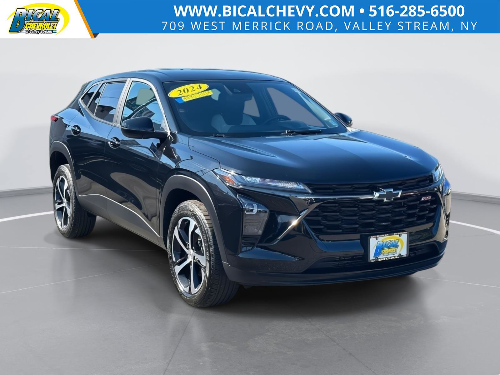 Used 2024 Chevrolet Trax RS