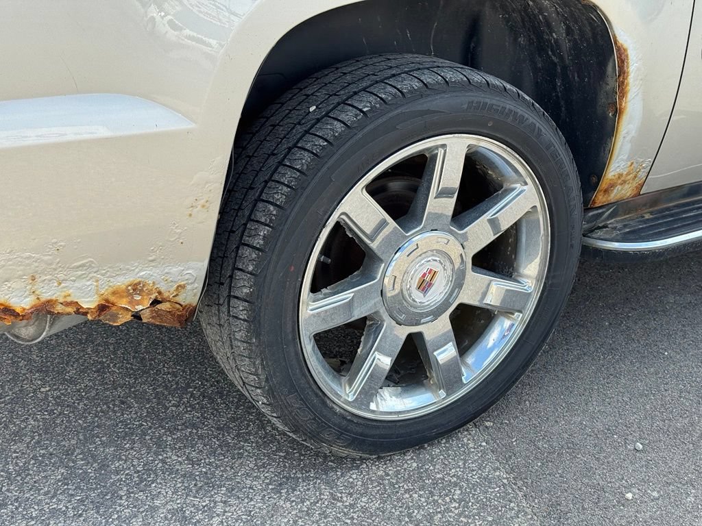 Used 2008 Cadillac Escalade EXT AWD/4WD image 38