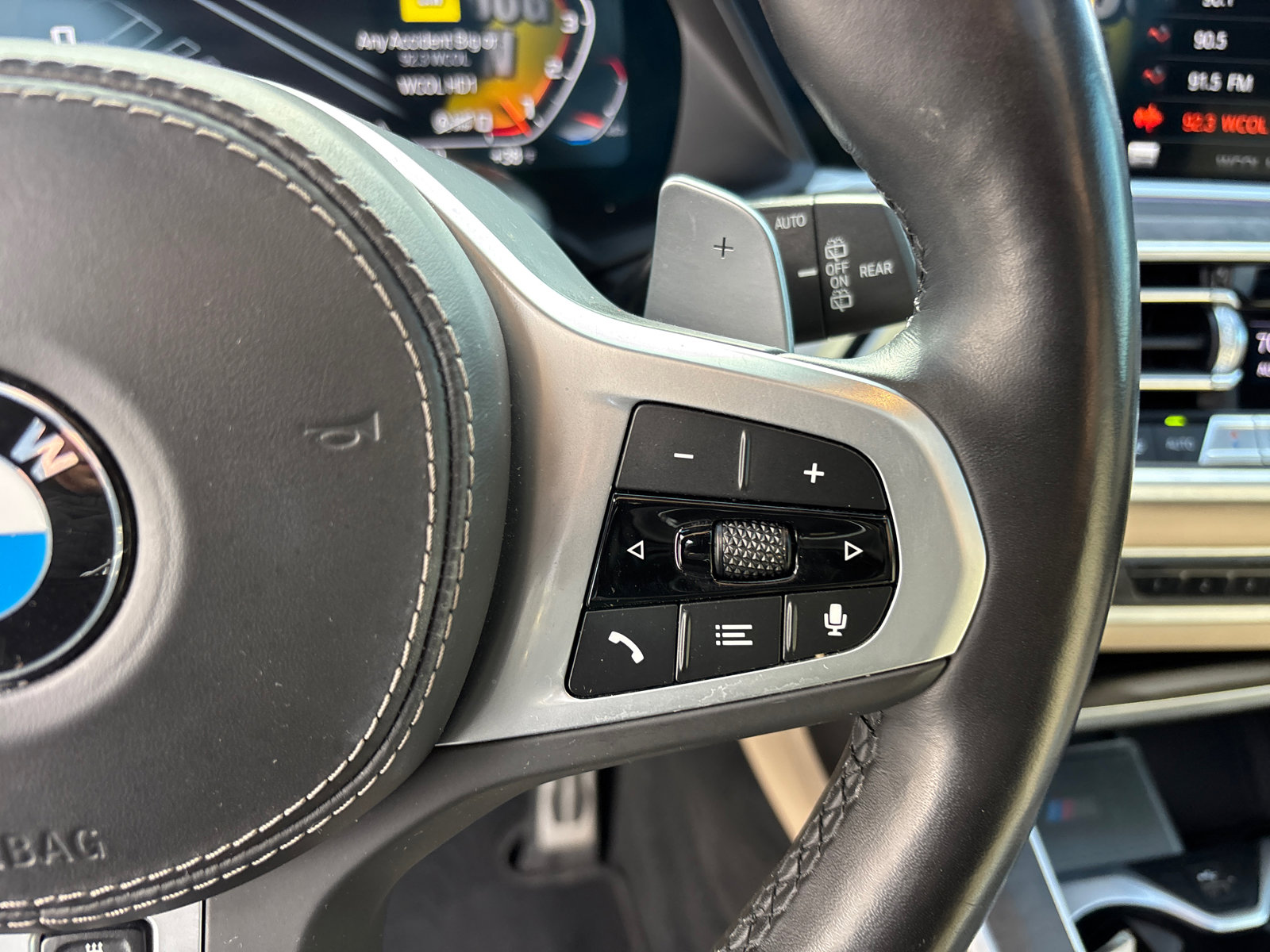 Used 2022 BMW X7 M50i w/ Cold Weather Package image 18