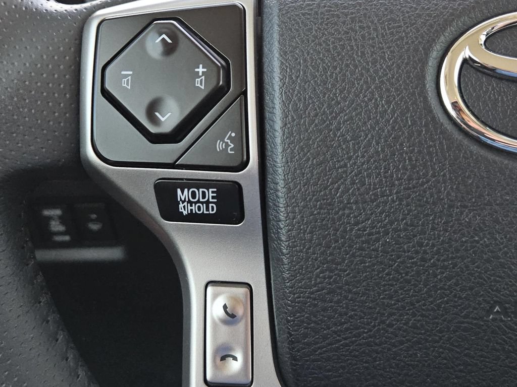 Used 2023 Toyota 4Runner SR5 AWD/4WD image 19