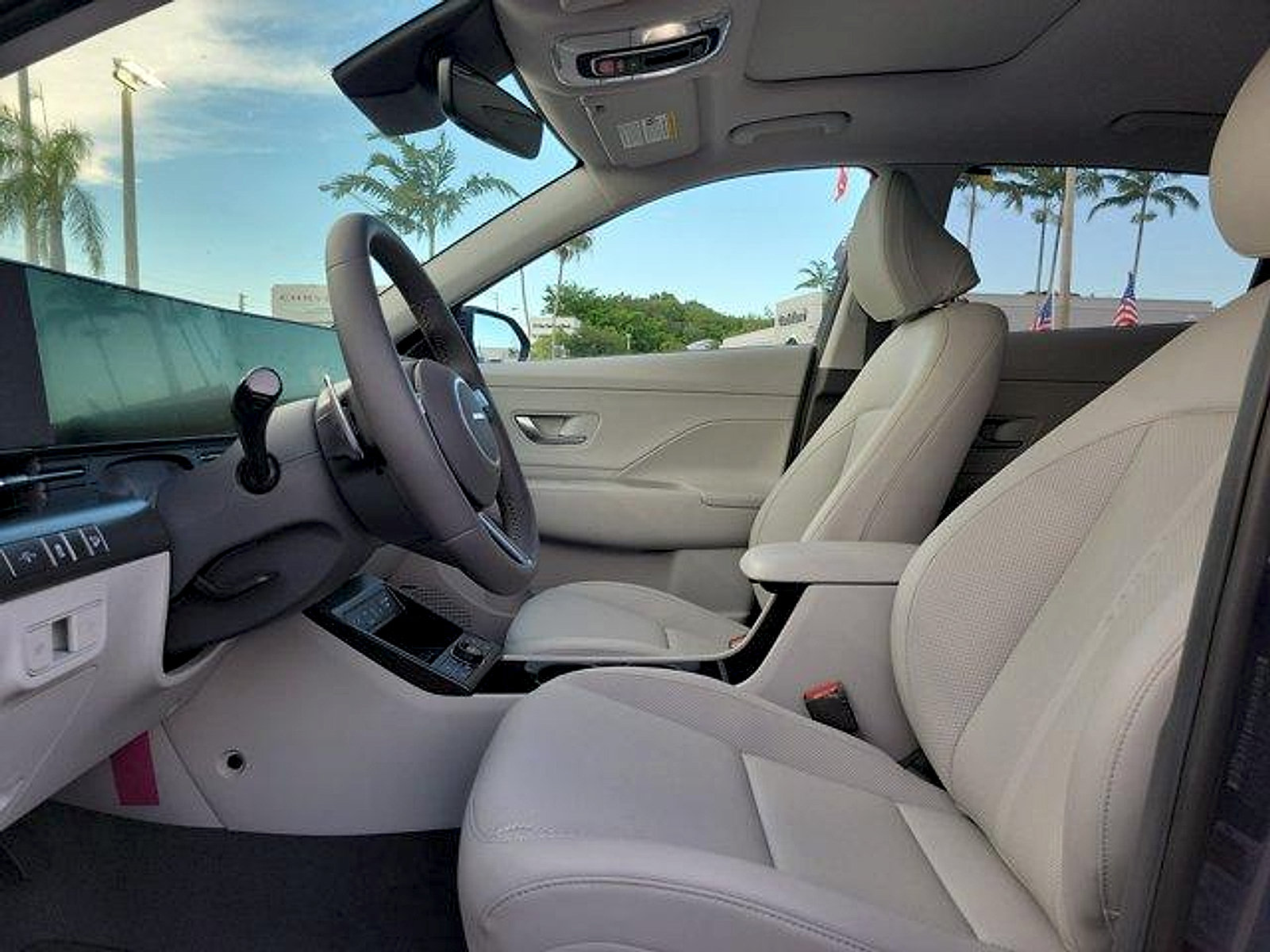 Used 2024 Hyundai Kona Limited FWD image 18