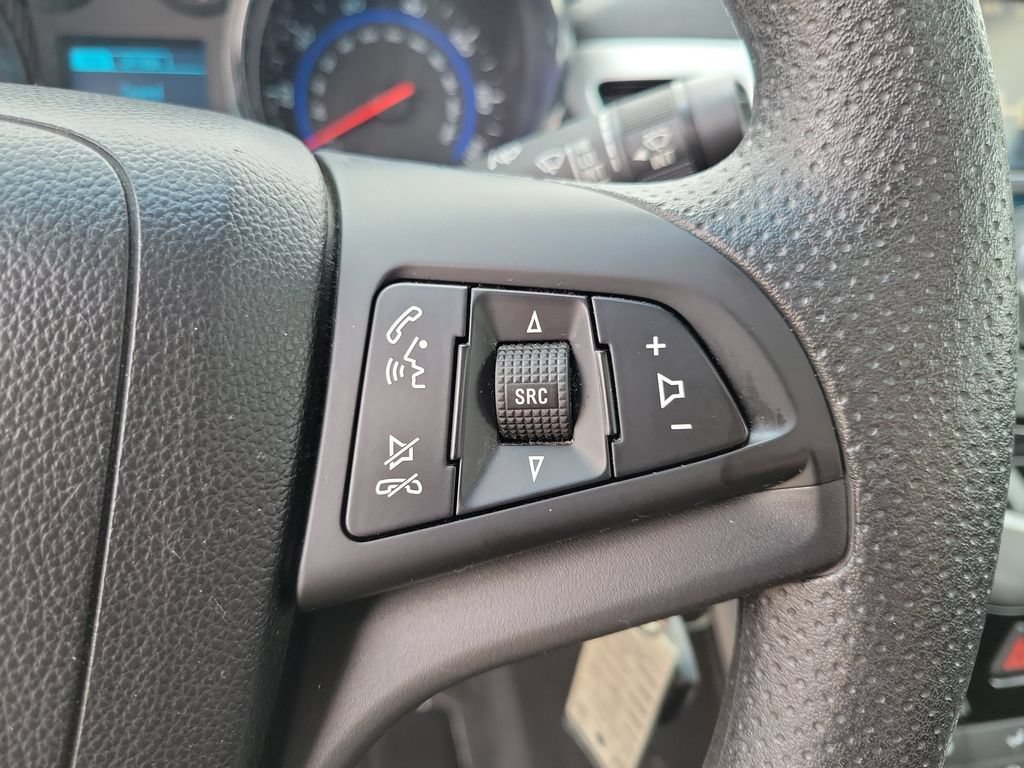 Used 2016 Chevrolet Cruze LT w/ Sun And Sound Package FWD image 23