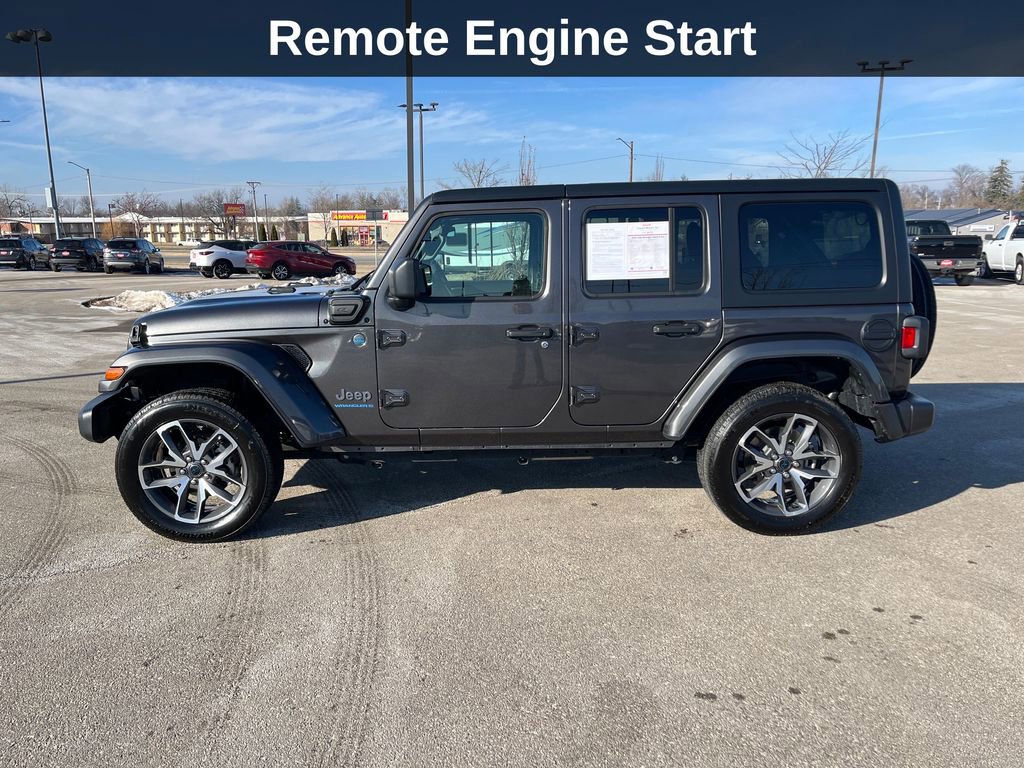 Used 2024 Jeep Wrangler Unlimited w/ Convenience Group image 2