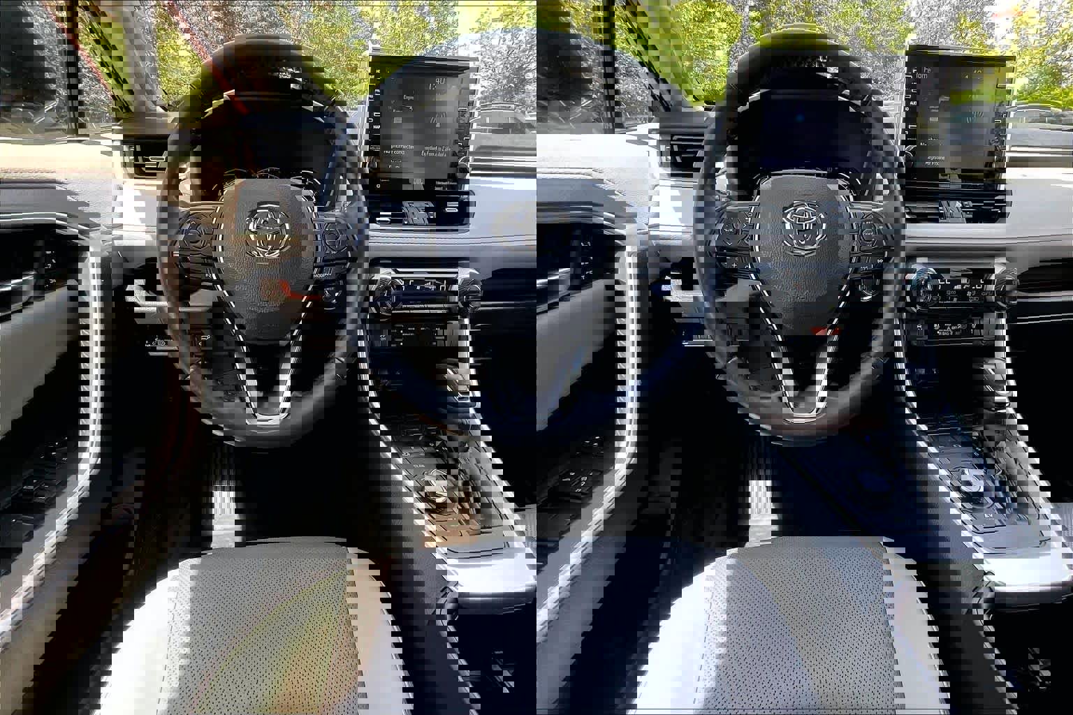 Certified 2022 Toyota RAV4 Limited image 11