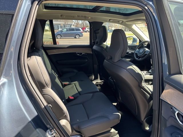 Certified 2025 Volvo XC90 B6 Plus image 11