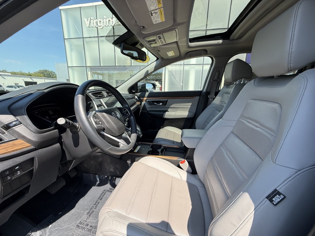 Used 2022 Honda CR-V Touring image 4