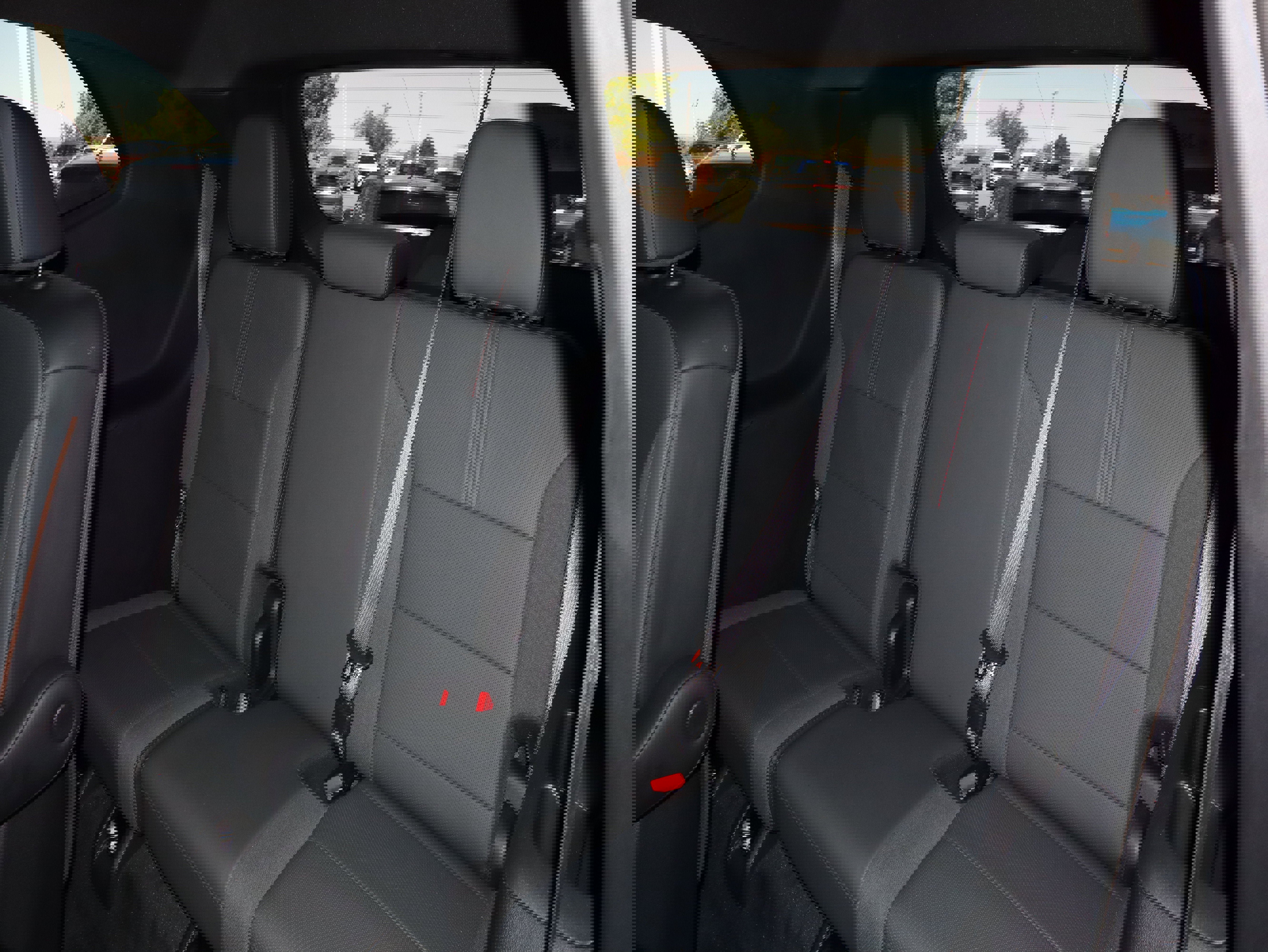 Used 2024 GMC Acadia AT4 w/ Luxury Package AWD/4WD image 37