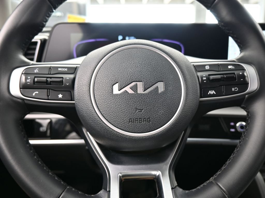 Used 2024 Kia Sportage EX image 29