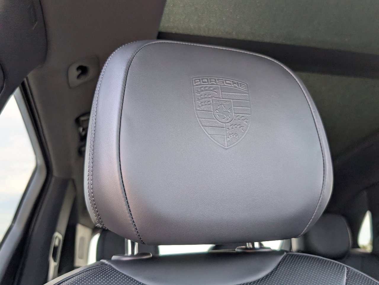 Certified 2023 Porsche Cayenne image 18