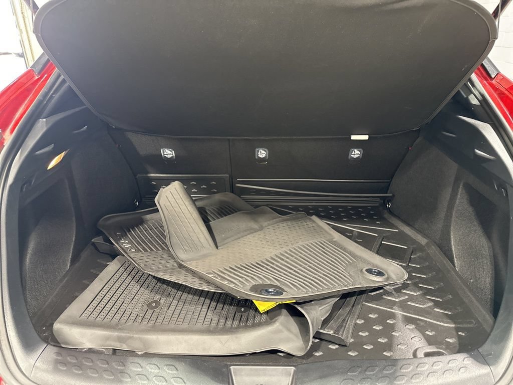Certified 2022 Toyota C-HR XLE FWD image 16