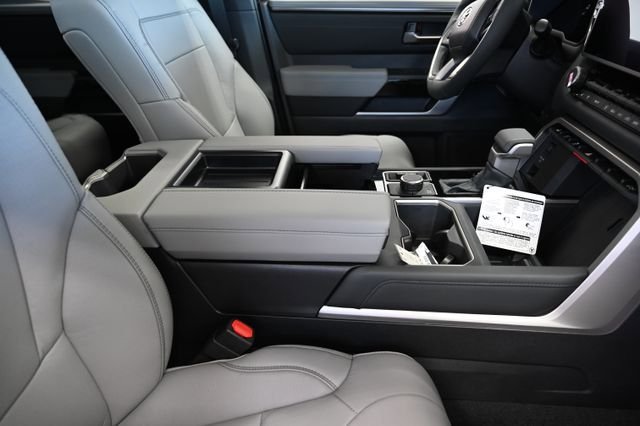 New 2026 Toyota Tundra Limited AWD/4WD image 23