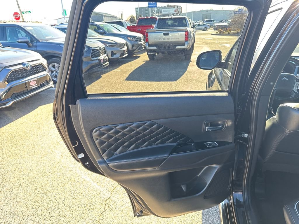 Used 2021 Mitsubishi Outlander GT image 41