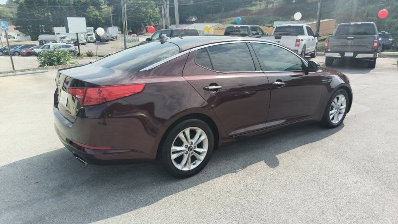 Used 2011 Kia Optima EX w/ Premium Pkg FWD image 5