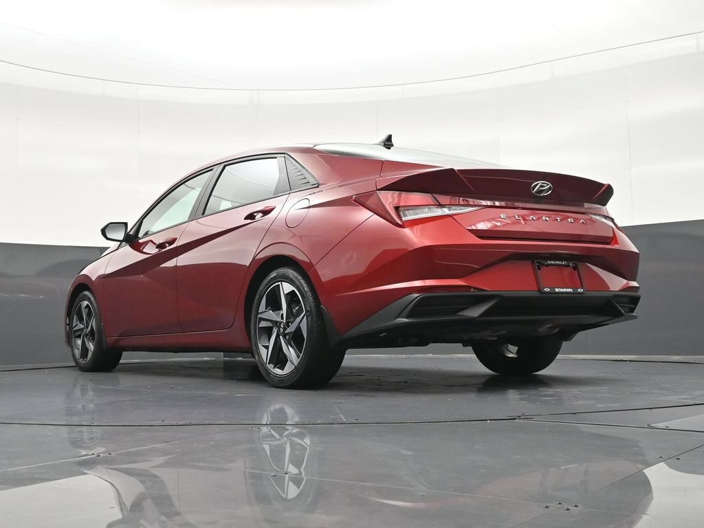Used 2023 Hyundai Elantra SEL w/ Convenience Package FWD image 28