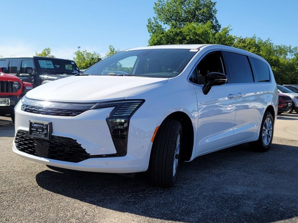 New 2027 Chrysler Pacifica Select w/ Family Tech Group AWD/4WD image 6
