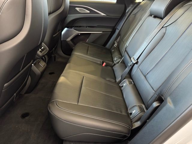 New 2026 Cadillac Lyriq Premium Luxury image 11