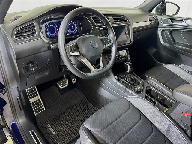Used 2023 Volkswagen Tiguan SEL R-Line image 7