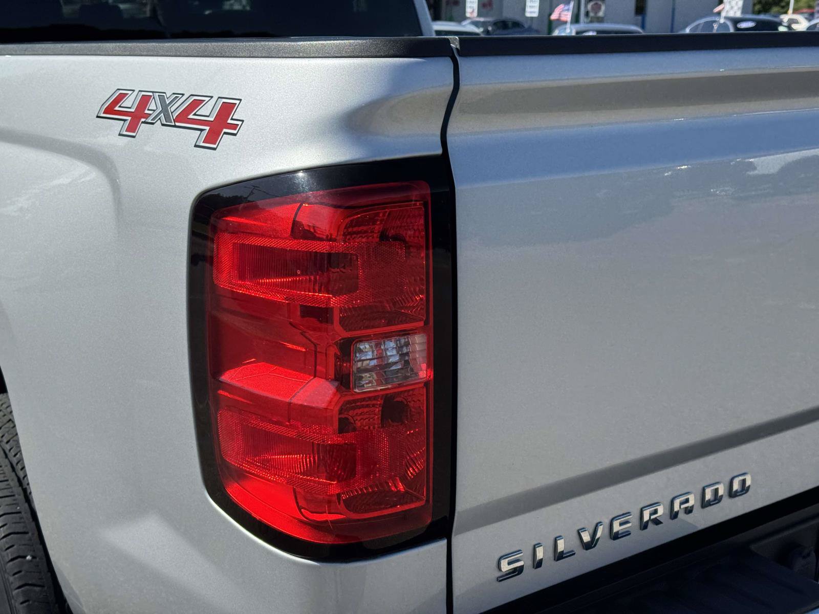 Used 2017 Chevrolet Silverado 1500 LT w/ All Star Edition AWD/4WD image 14
