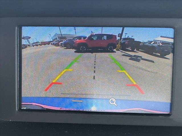 Certified 2018 Ford Focus SE FWD image 13