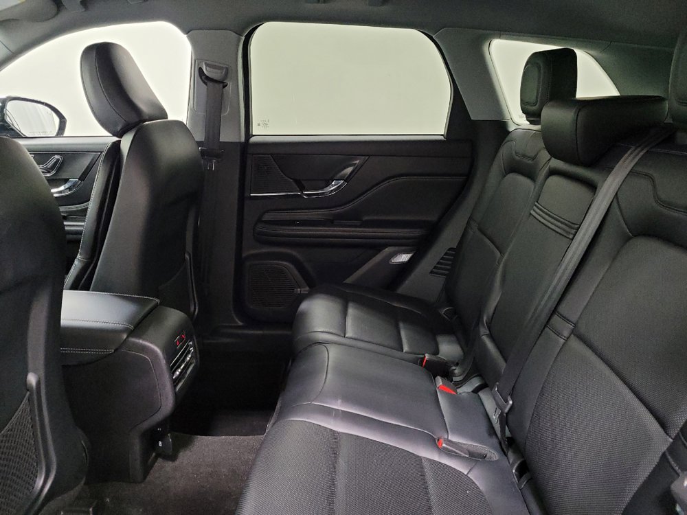 Used 2022 Lincoln Corsair AWD w/ Premium Package image 18