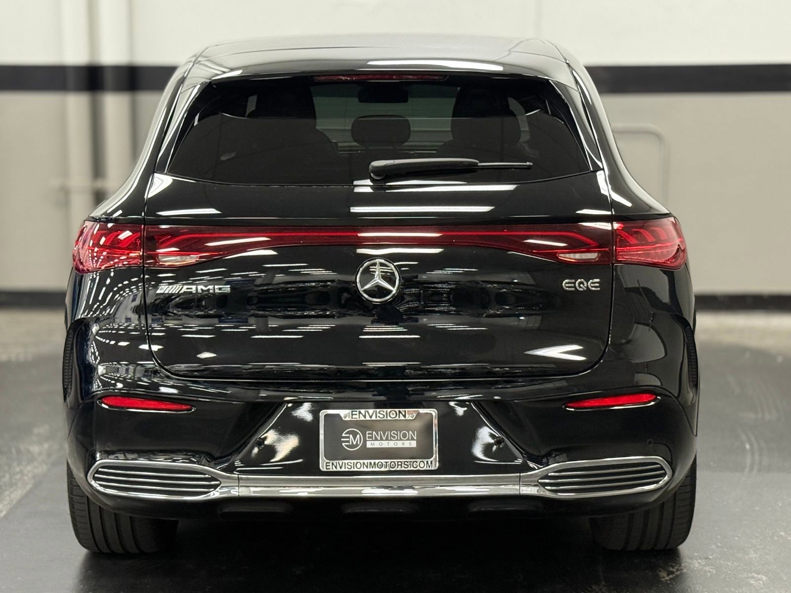 Used 2024 Mercedes-Benz EQE AMG 4MATIC SUV image 10