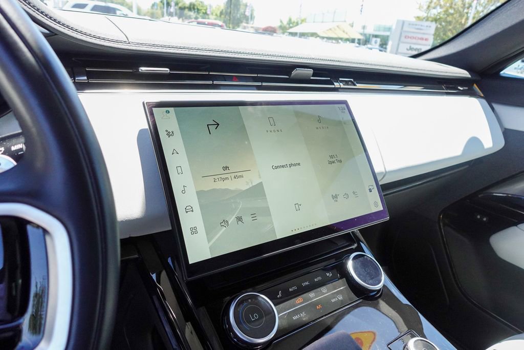 Used 2023 Land Rover Range Rover Sport SE image 23