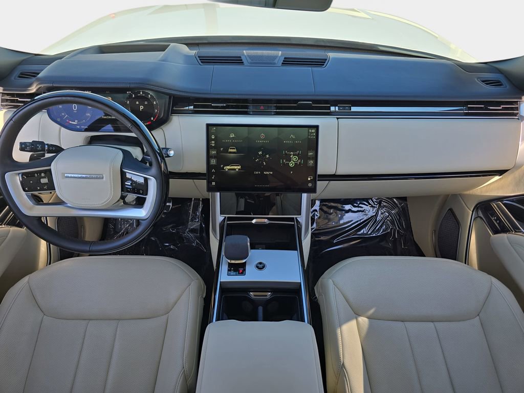 Certified 2024 Land Rover Range Rover Autobiography AWD/4WD image 9