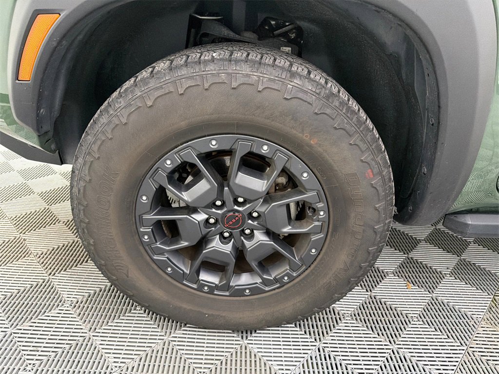 Used 2023 Nissan Frontier PRO-4X w/ Pro-4X Premium Package image 12