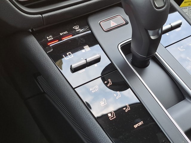 New 2026 Porsche Macan image 34