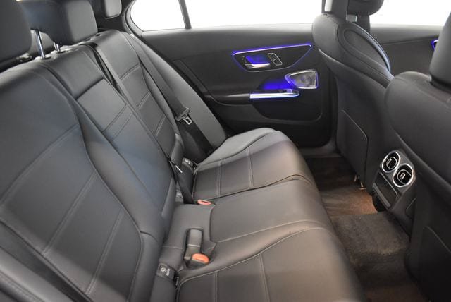 New 2026 Mercedes-Benz C 300 4MATIC Sedan image 17