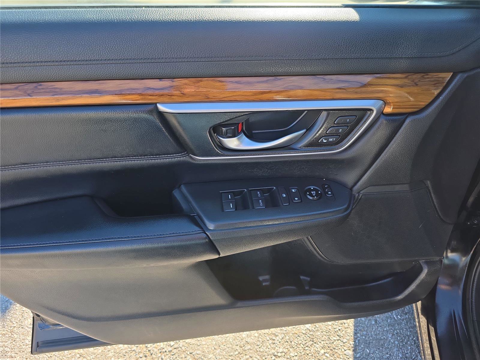 Used 2018 Honda CR-V EX-L image 17