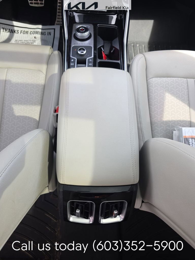 Used 2022 Kia Sorento SX Prestige w/ Panoramic Sunroof Package AWD/4WD image 33
