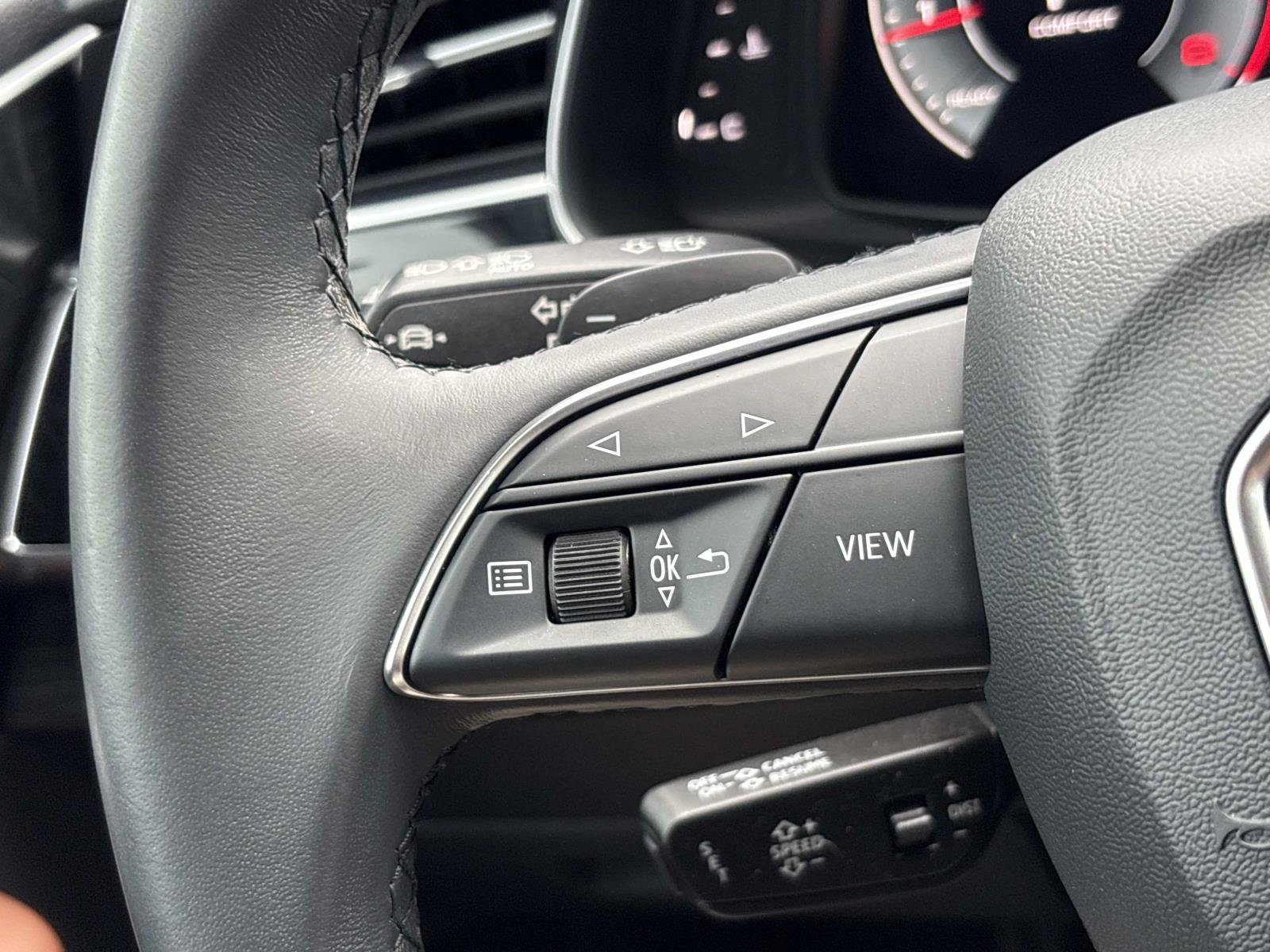 Used 2022 Audi Q7 Premium Plus w/ Premium Plus Package image 19