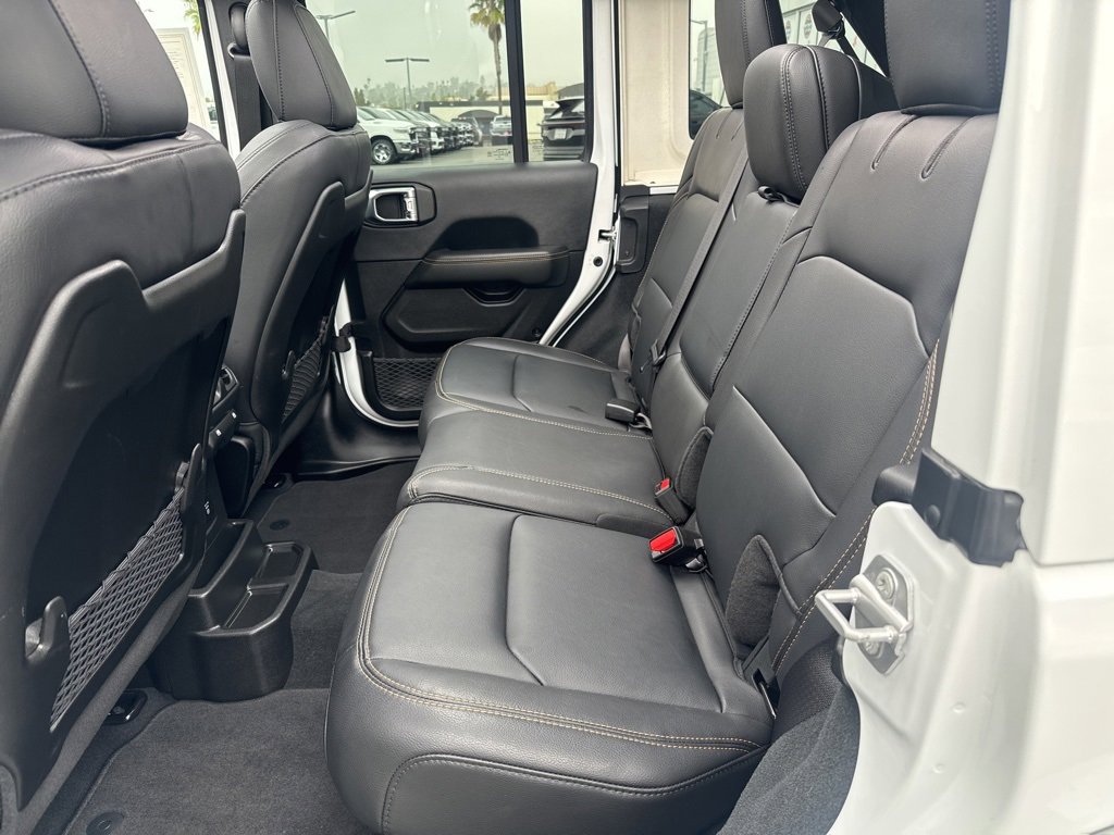 Certified 2024 Jeep Wrangler Sahara w/ Technology Group image 18