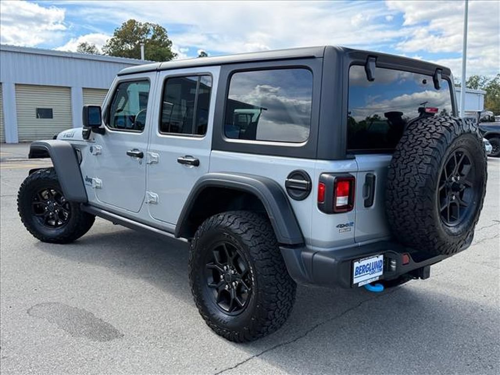 Used 2024 Jeep Wrangler Unlimited AWD/4WD image 6