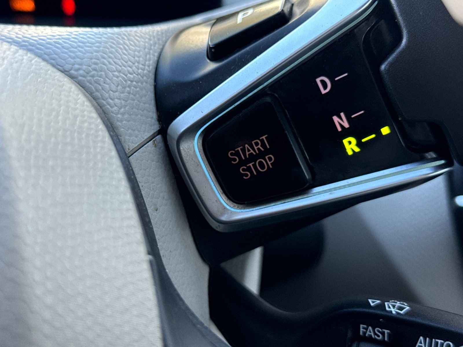 Used 2017 BMW i3 94Ah w/Range Extender image 22