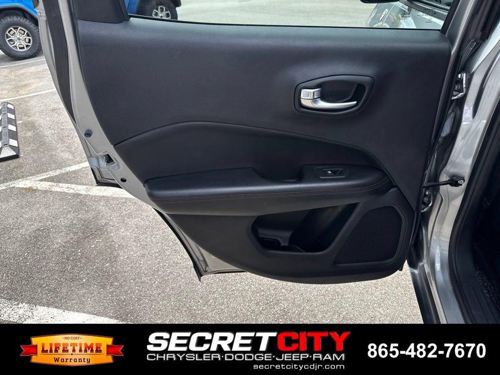 Used 2021 Jeep Compass Trailhawk AWD/4WD image 17