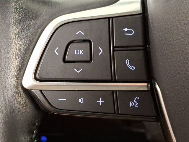 Used 2021 Toyota Highlander XLE AWD/4WD image 21