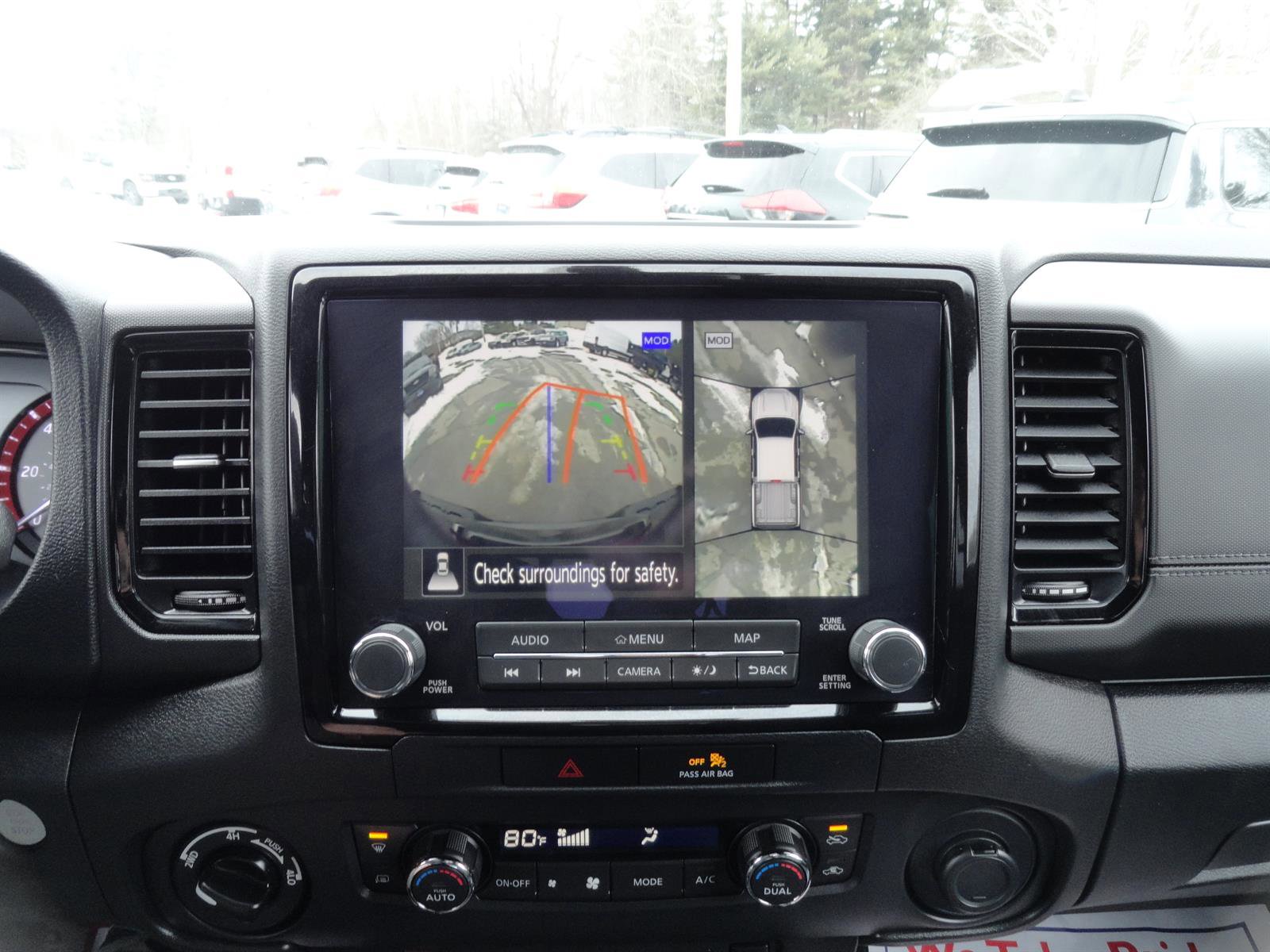 Used 2022 Nissan Frontier PRO-4X w/ Pro-4X Premium Package image 17