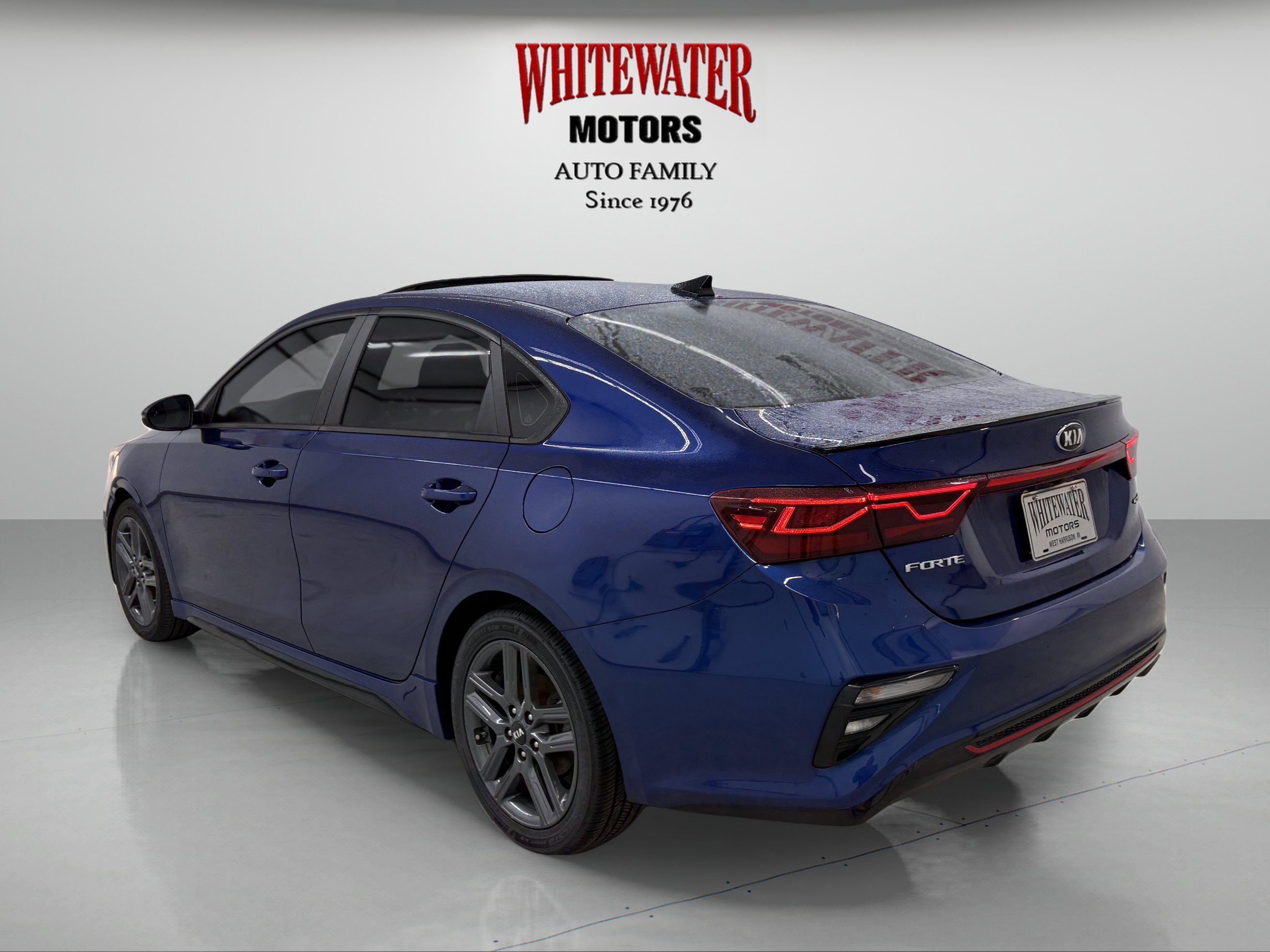 Used 2021 Kia Forte GT-Line w/ GT-Line Premium Package FWD image 2