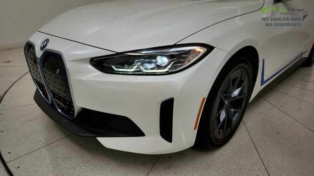 Used 2024 BMW i4 eDrive40 RWD image 25