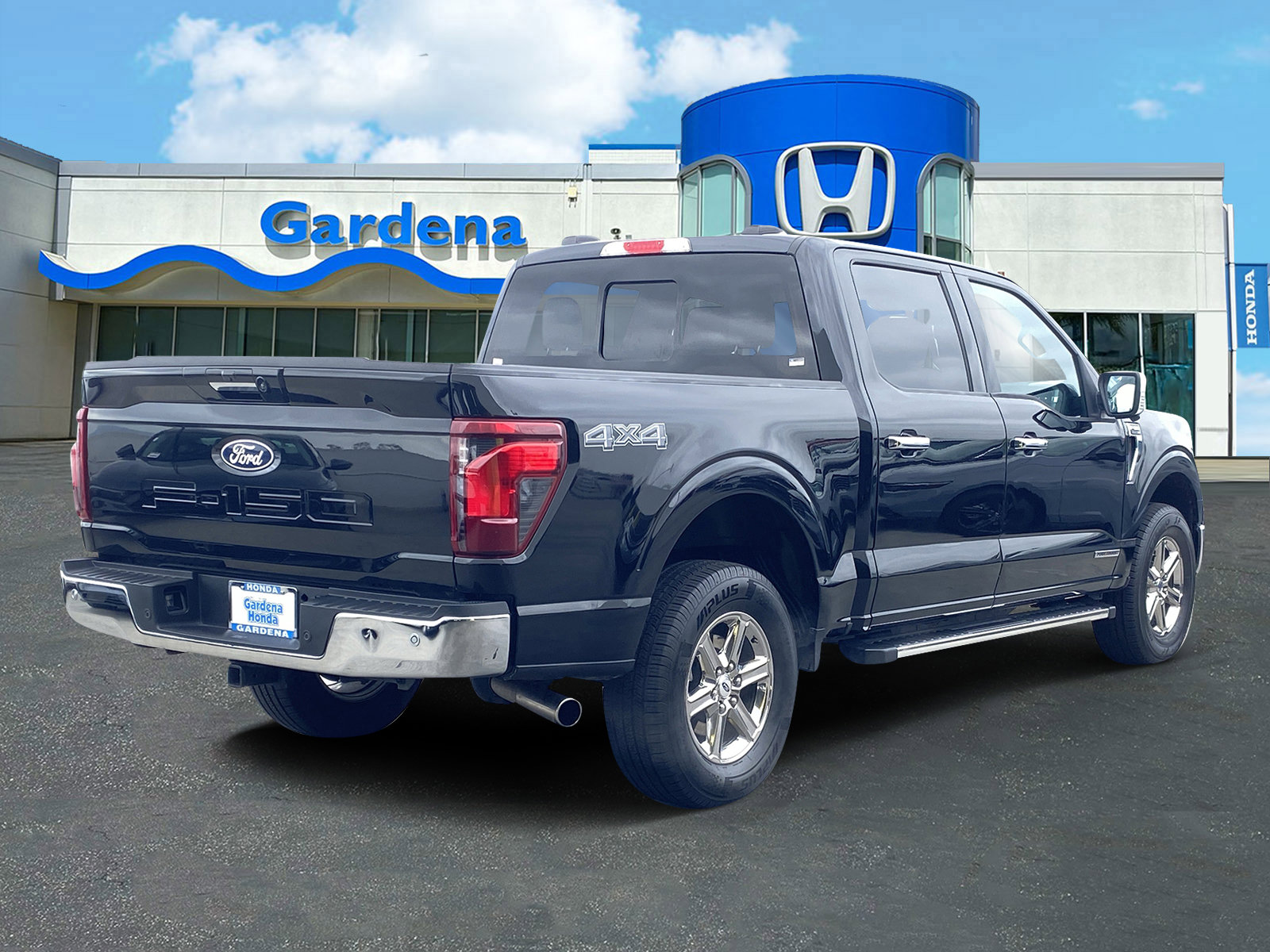 Used 2024 Ford F150 XLT w/ Equipment Group 302A MID image 6