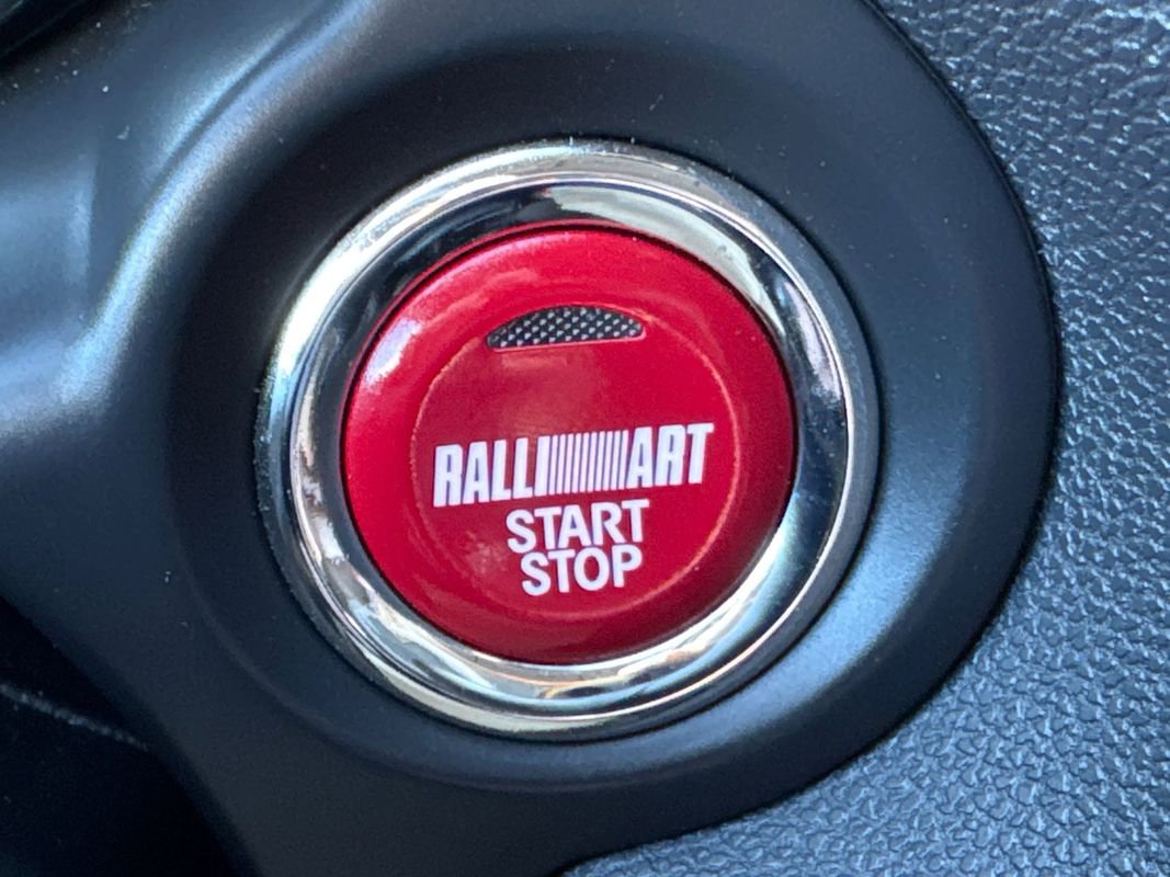 Used 2024 Mitsubishi Outlander Sport SE image 23