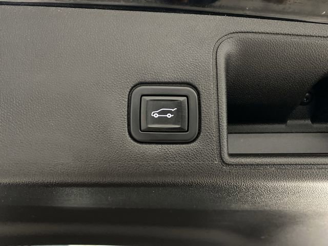 Used 2021 GMC Terrain SLT w/ Infotainment Package II AWD/4WD image 13