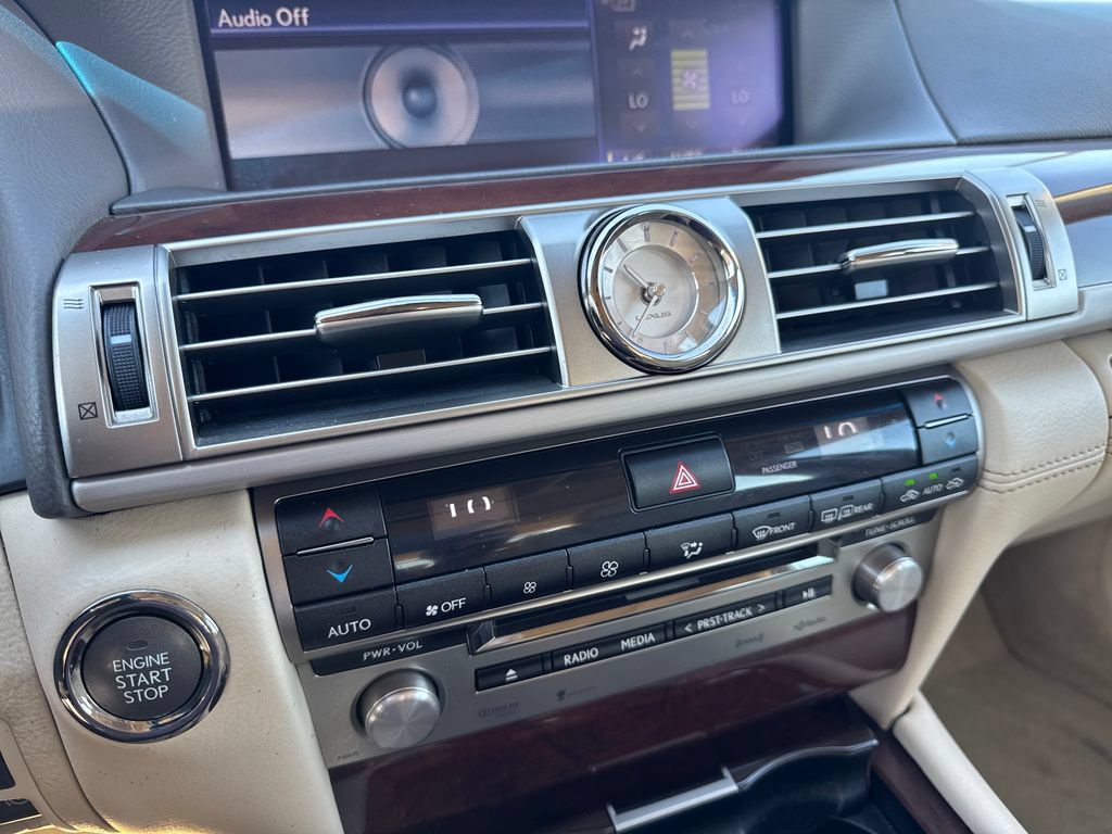 Used 2014 Lexus LS 460 w/ Comfort Package RWD image 40