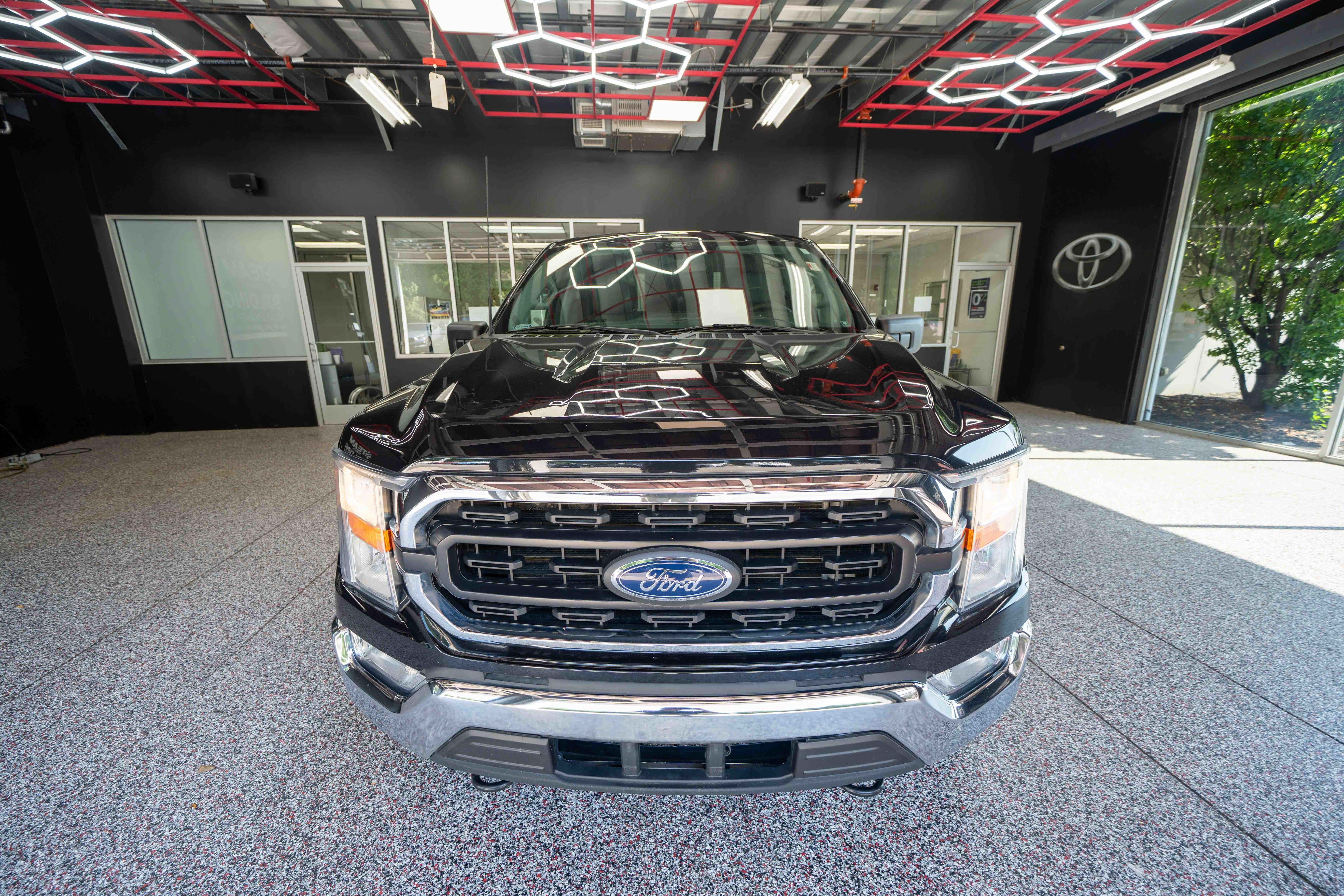 Used 2022 Ford F150 XLT AWD/4WD image 6